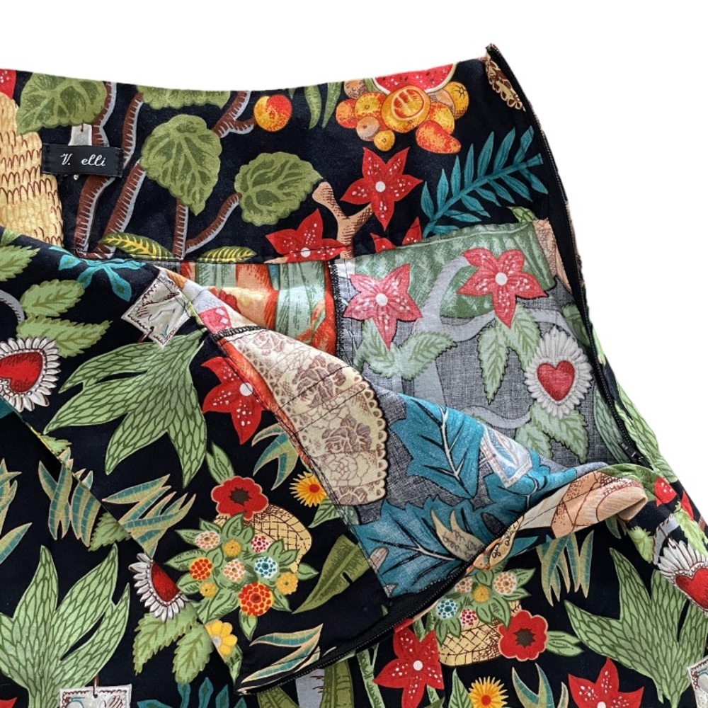 Artsy Frida Khalo Print A-Line Mini Skirt - Picture 3 of 6